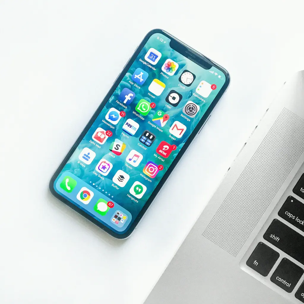 unsplash_xsGxhtAsfSA_device setup.webp